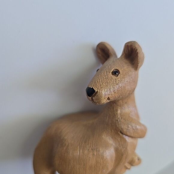 Artesania Rinconada Pottery Kangaroo w baby Wallaby Joey #165 Figurine Retired - Picture 2 of 9